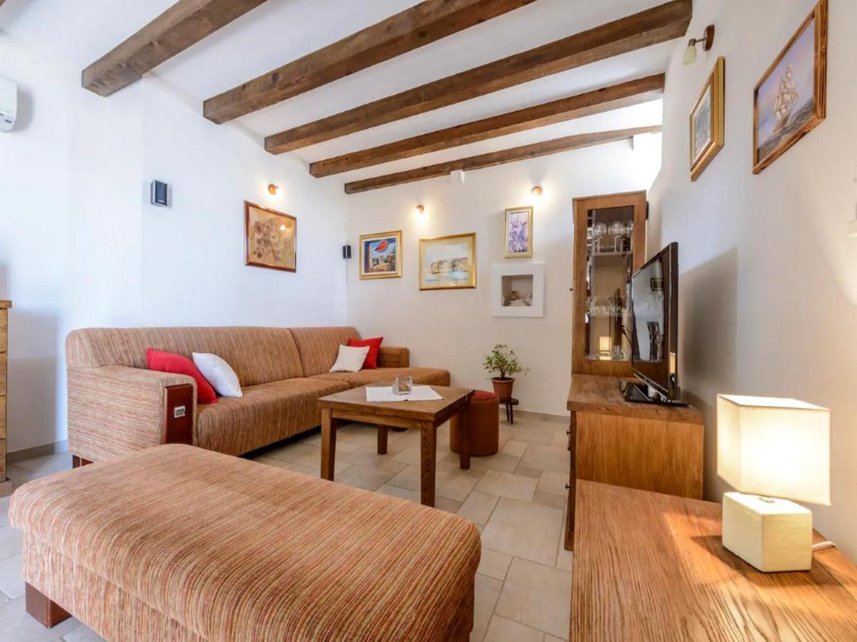 אורסאץ Holiday Home Casa Anka מראה חיצוני תמונה